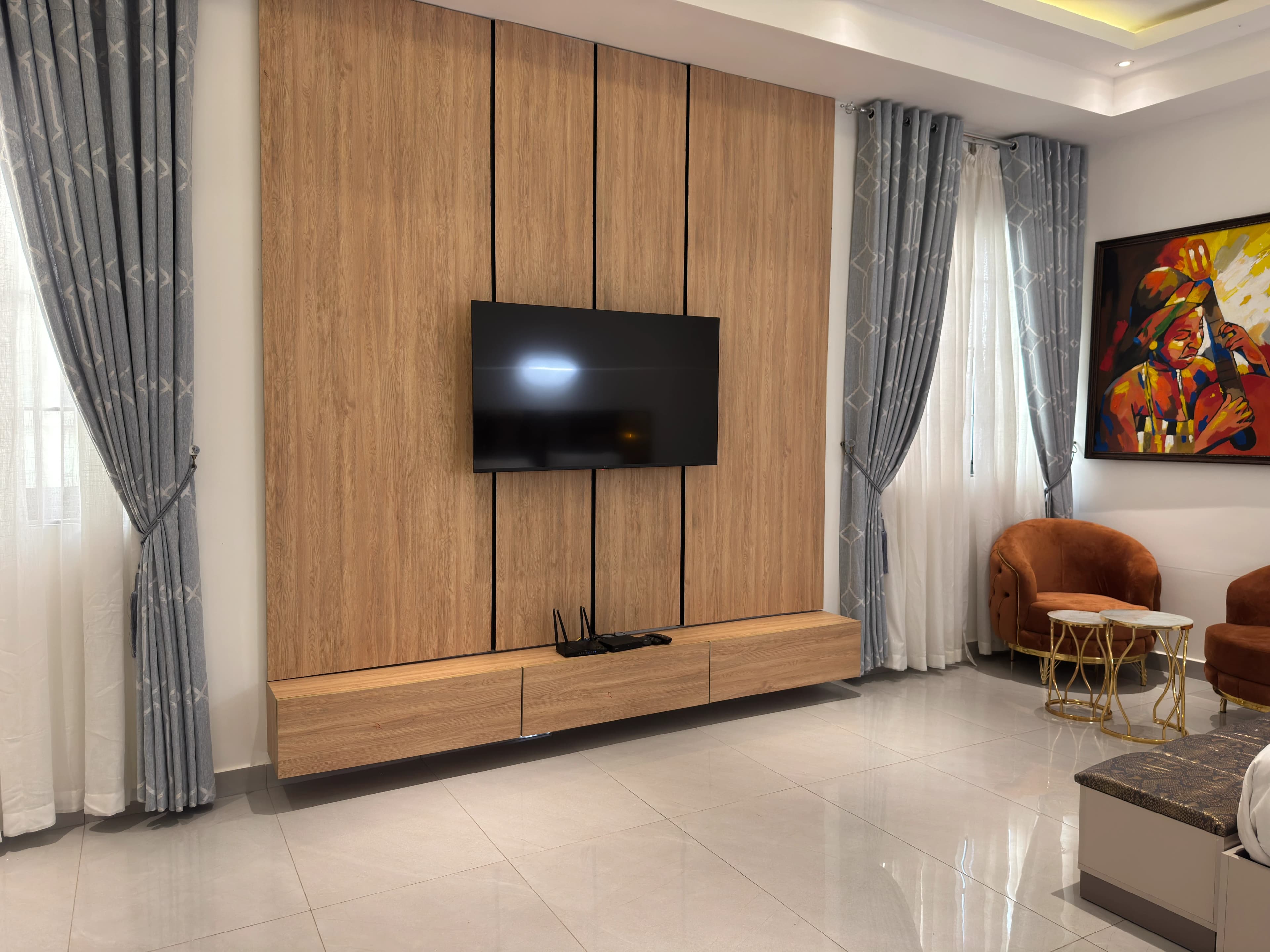 Master Suite image 2